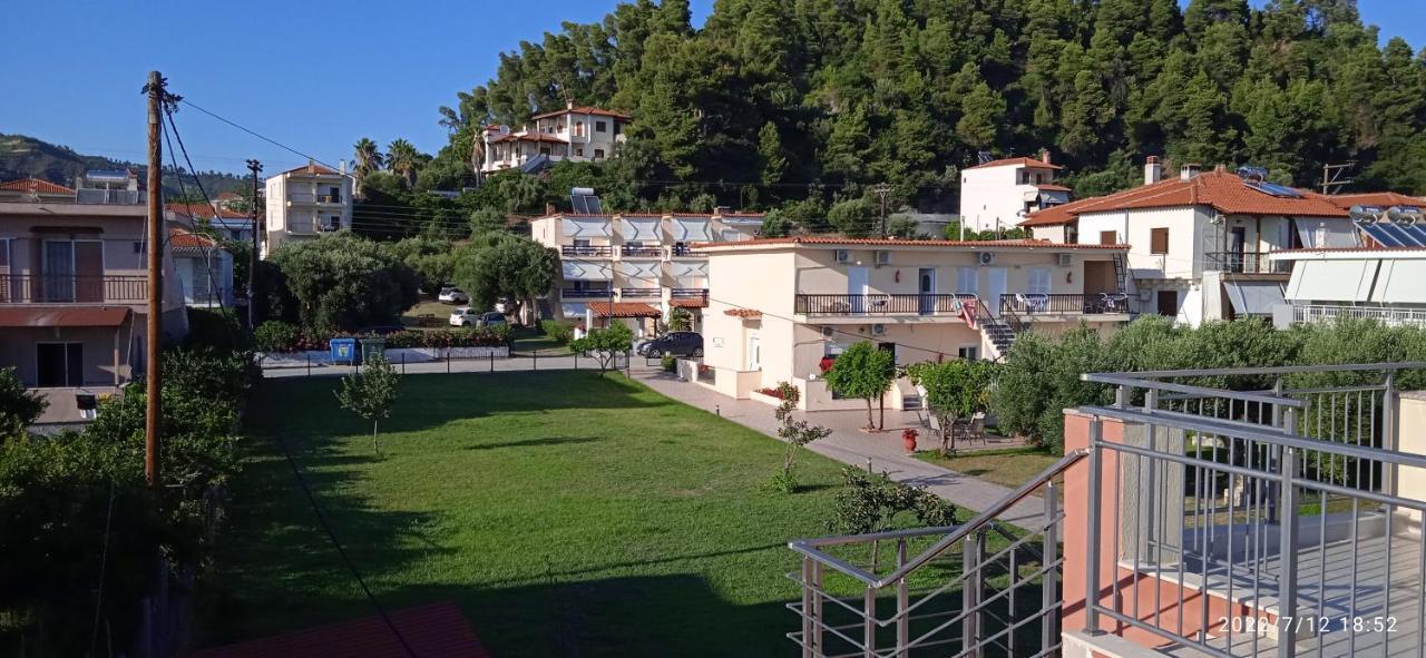 Lemonis House Aparthotel Nea Skioni Exterior photo