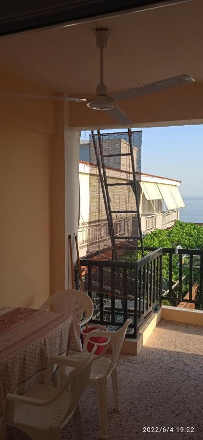 Lemonis House Aparthotel Nea Skioni Exterior photo