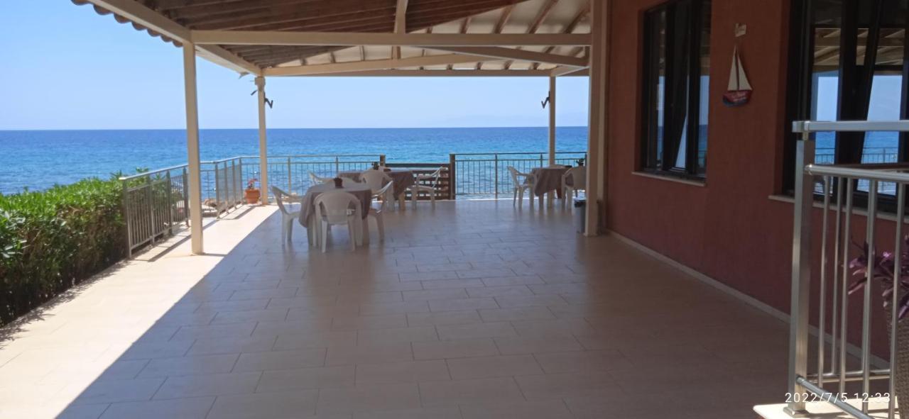 Lemonis House Aparthotel Nea Skioni Exterior photo
