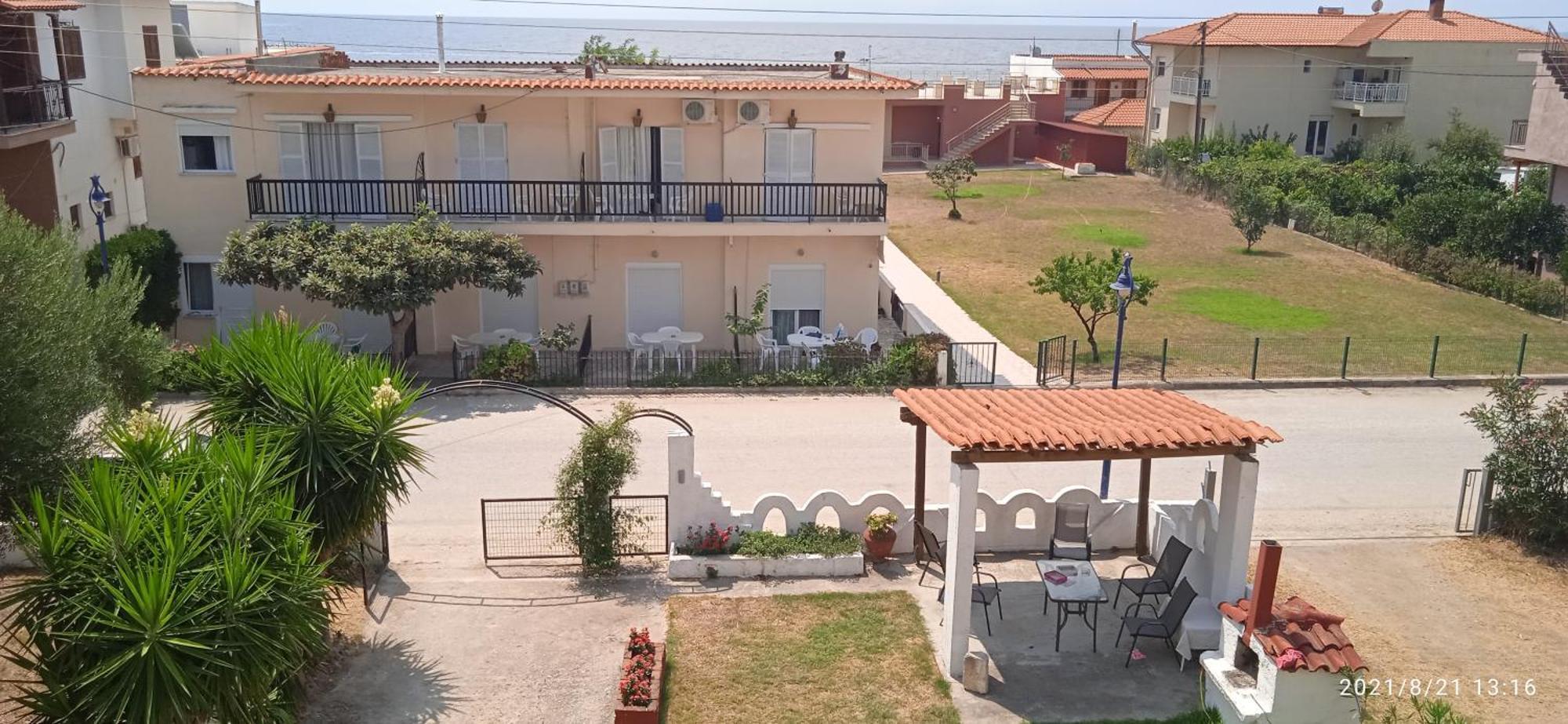 Lemonis House Aparthotel Nea Skioni Exterior photo